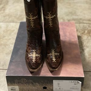Circle G cross embroidery Size 8.5